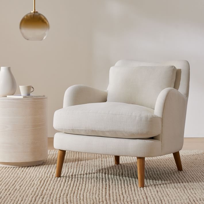 Elegant Seating: Enhance Your Living Room with Stylish Chairs