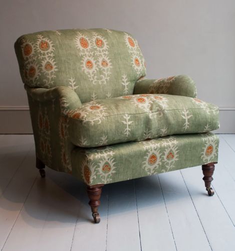 Classic Comfort: Finding the Ideal Arm Chair for Your Home