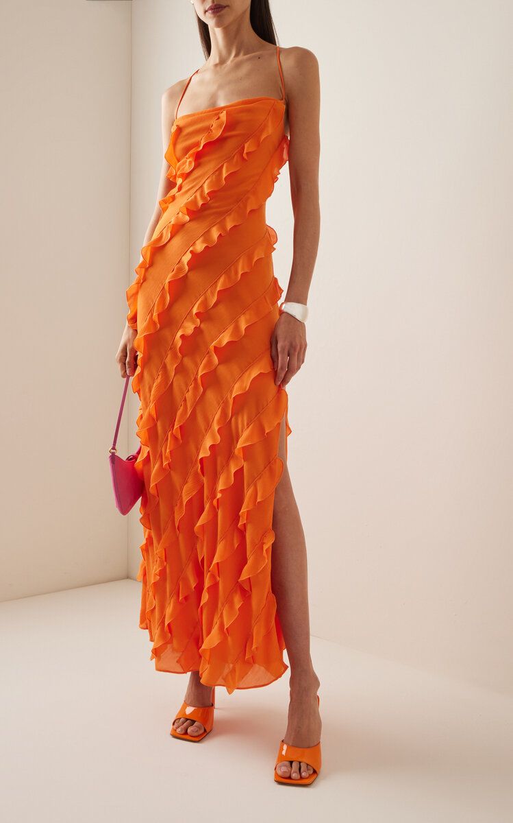 Orange Dress: Adding a Pop of Color to Your Wardrobe