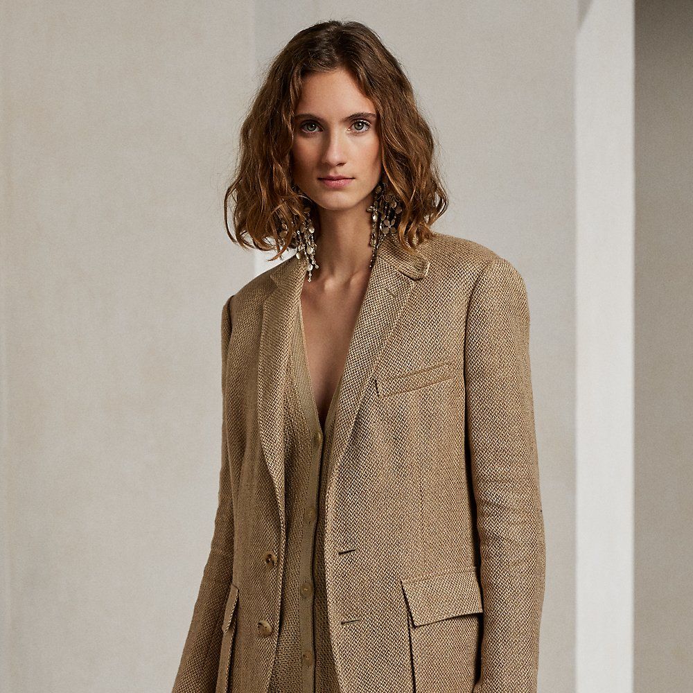 Classic Charm: Elevating Your Look with Tweed Blazers