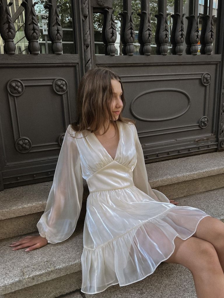 Chic and Breezy: Embracing Summer with Chiffon Dresses