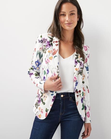 Floral Flourish: Elevating Your Look with Floral Blazers