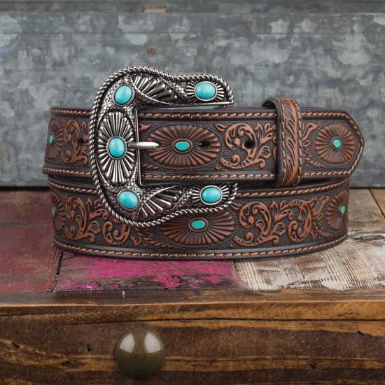 Belt Buckles: Adding a Touch of Personality to Your Outfit