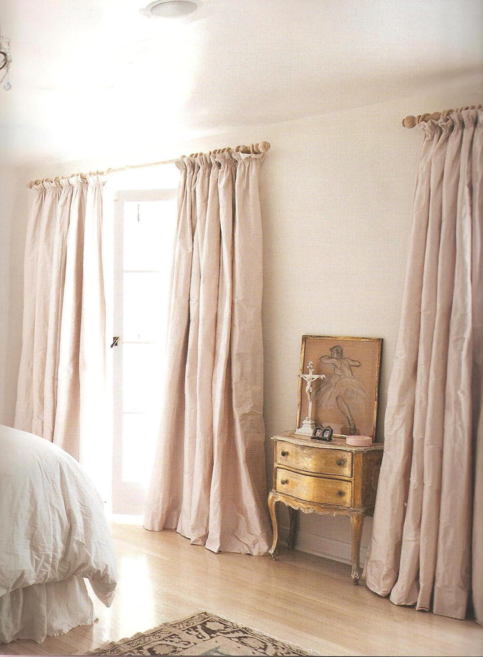 Silk Curtains: Luxurious Drapes for Elegant Interiors