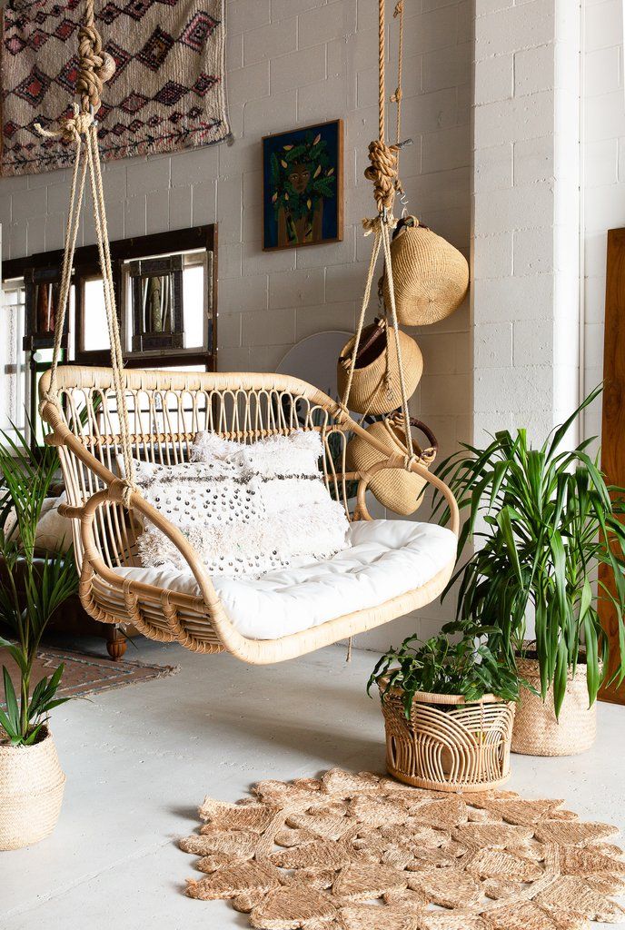 Hanging Chairs: Stylish and Relaxing Seating Solutions