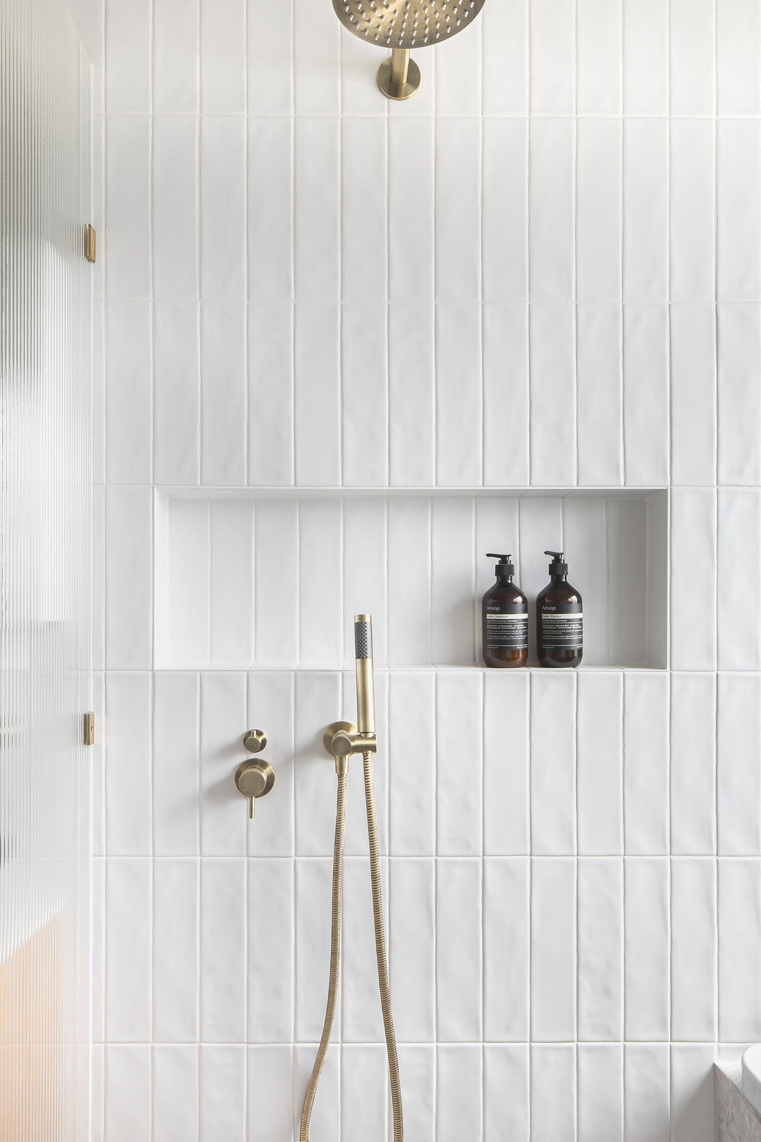 Bathroom Showers: Stylish and Functional Fixtures for Your Bathroom