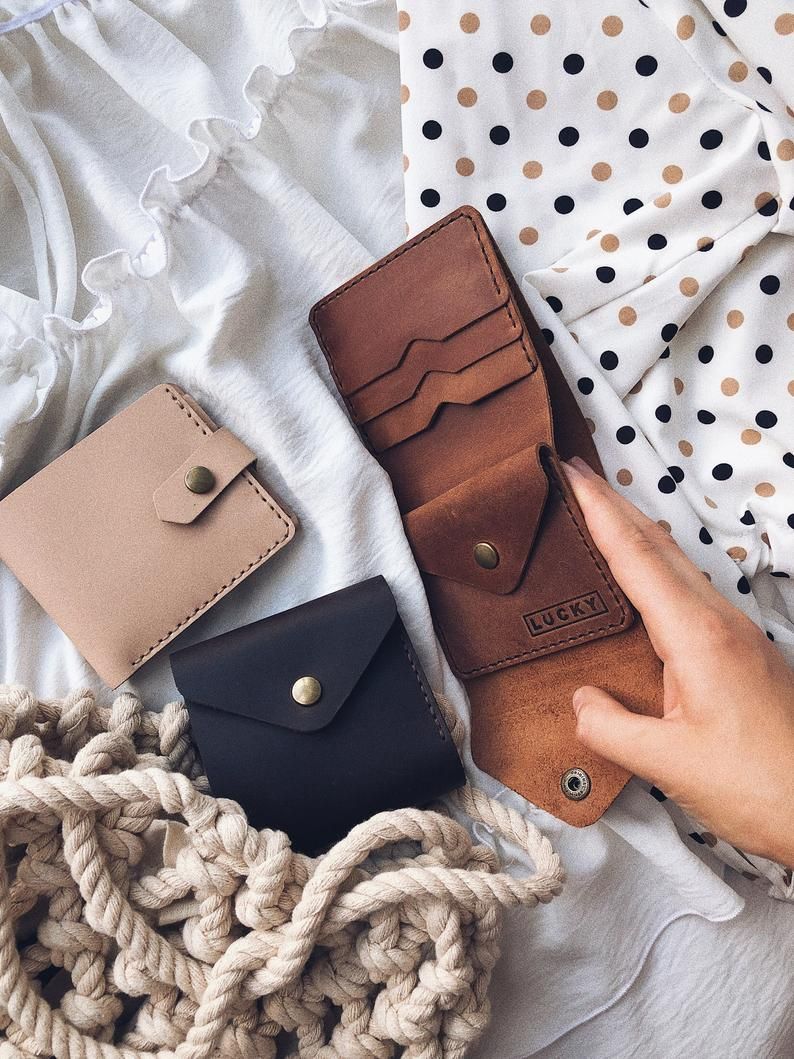 Personalized Wallets: Adding a Personal Touch to Your Accessories