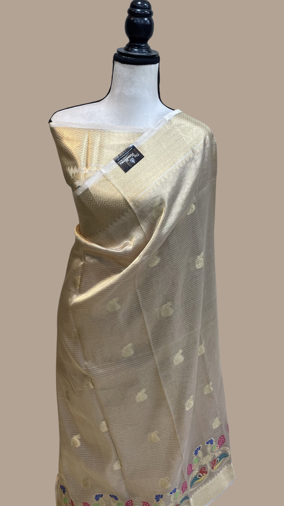 Elevate Your Look with Handloom Sarees for Every Occasion