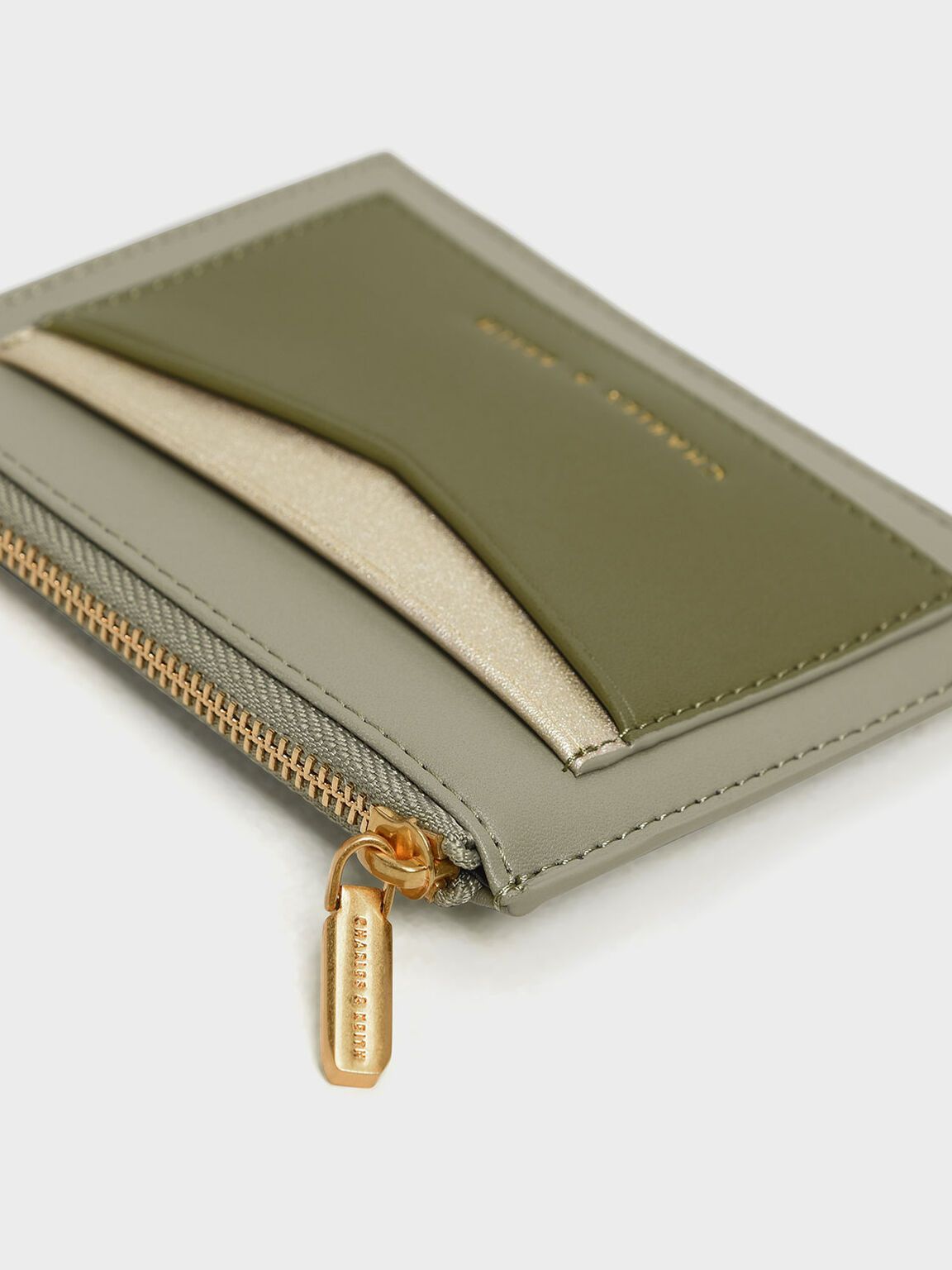 Wallets For Women: Chic and Functional Accessories for Every Day