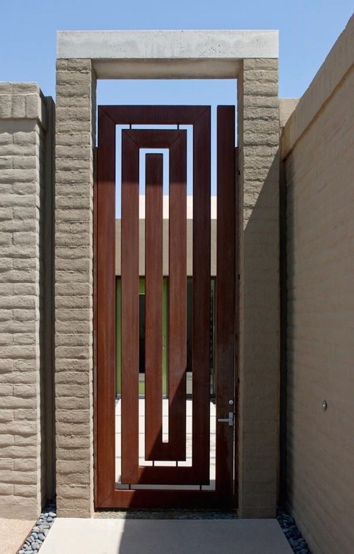 Steel Gate Designs: Balancing Security and Style in Outdoor Spaces