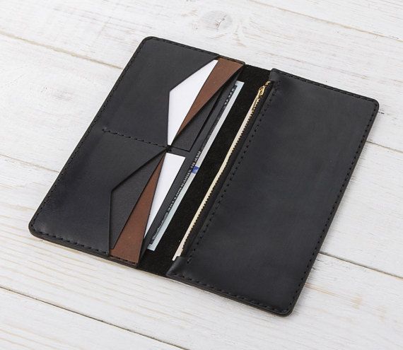Personalized Wallets: Infusing Personality and Style into Your Everyday Carry