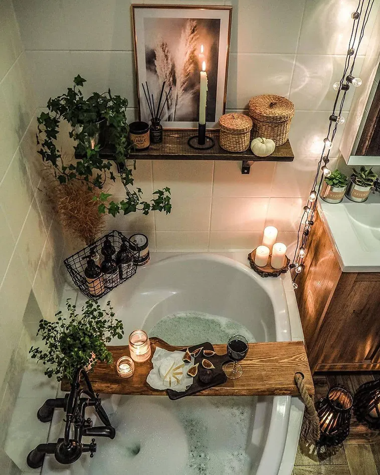 Bathroom Decor Ideas: Elevating Your Bath Space with Stylish Accents and Accessories