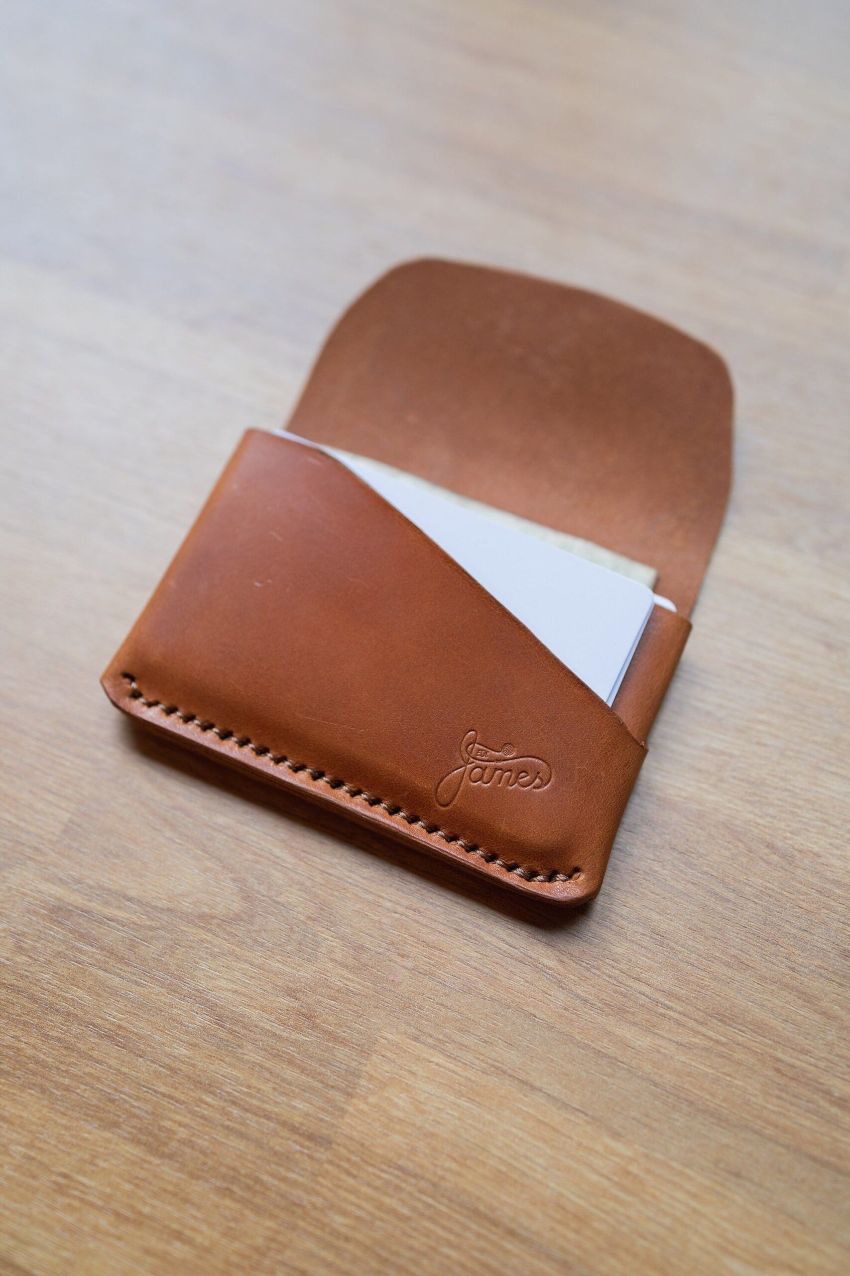 Front Pocket Wallets: Sleek and Functional Accessories for Every Pocket