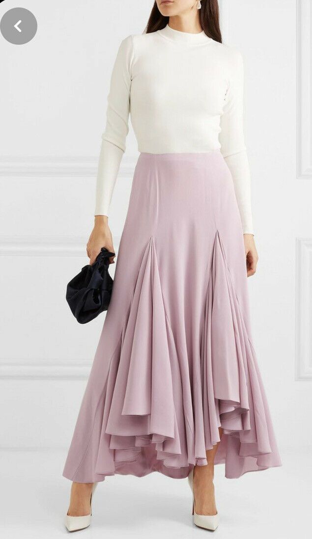 Silk Skirts: Luxurious Comfort and Style in Every Thread