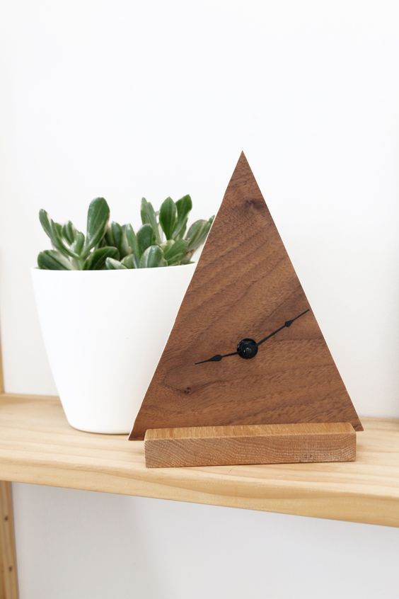 Timeless Beauty: Wooden Clocks That Blend Functionality and Style