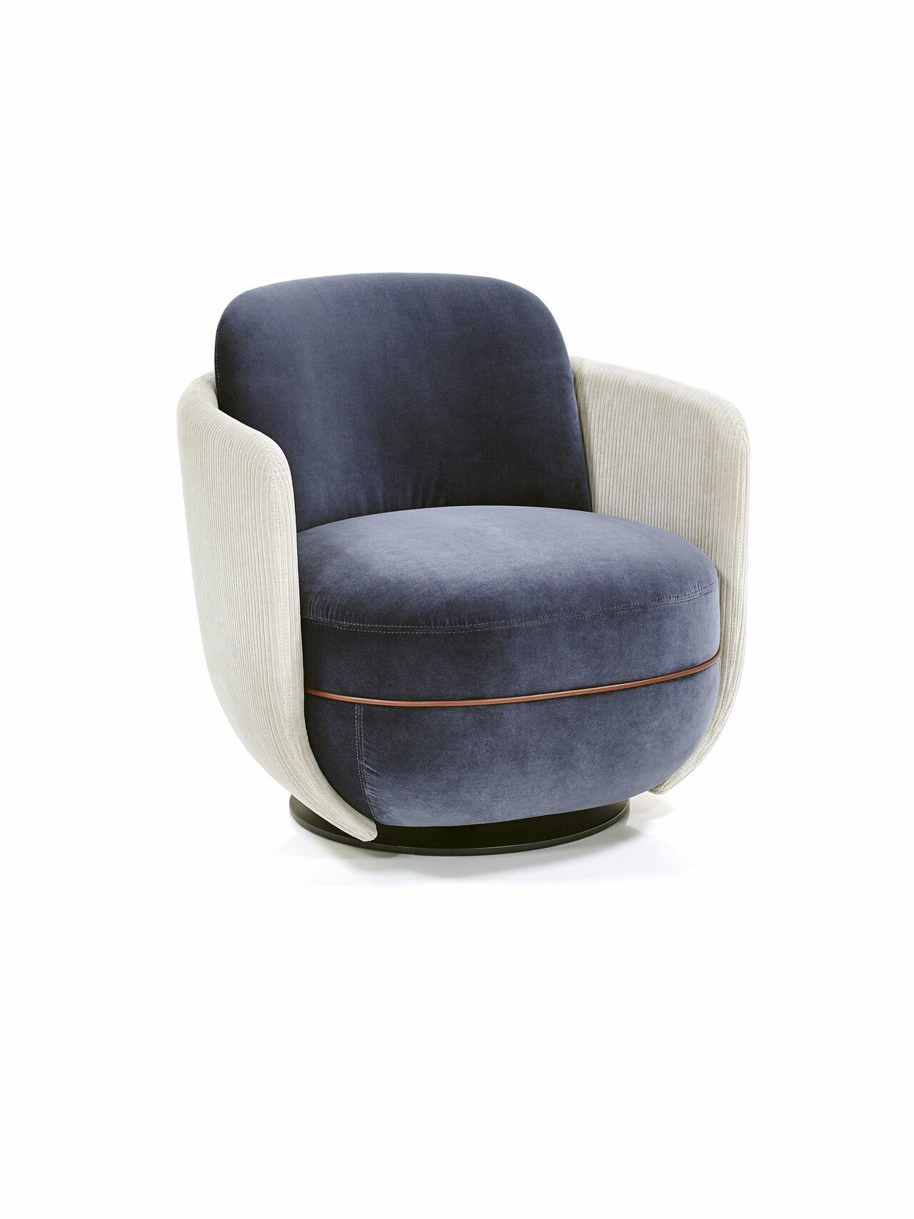 Lounge in Luxury: Elevate Your Comfort with Lounge Chairs