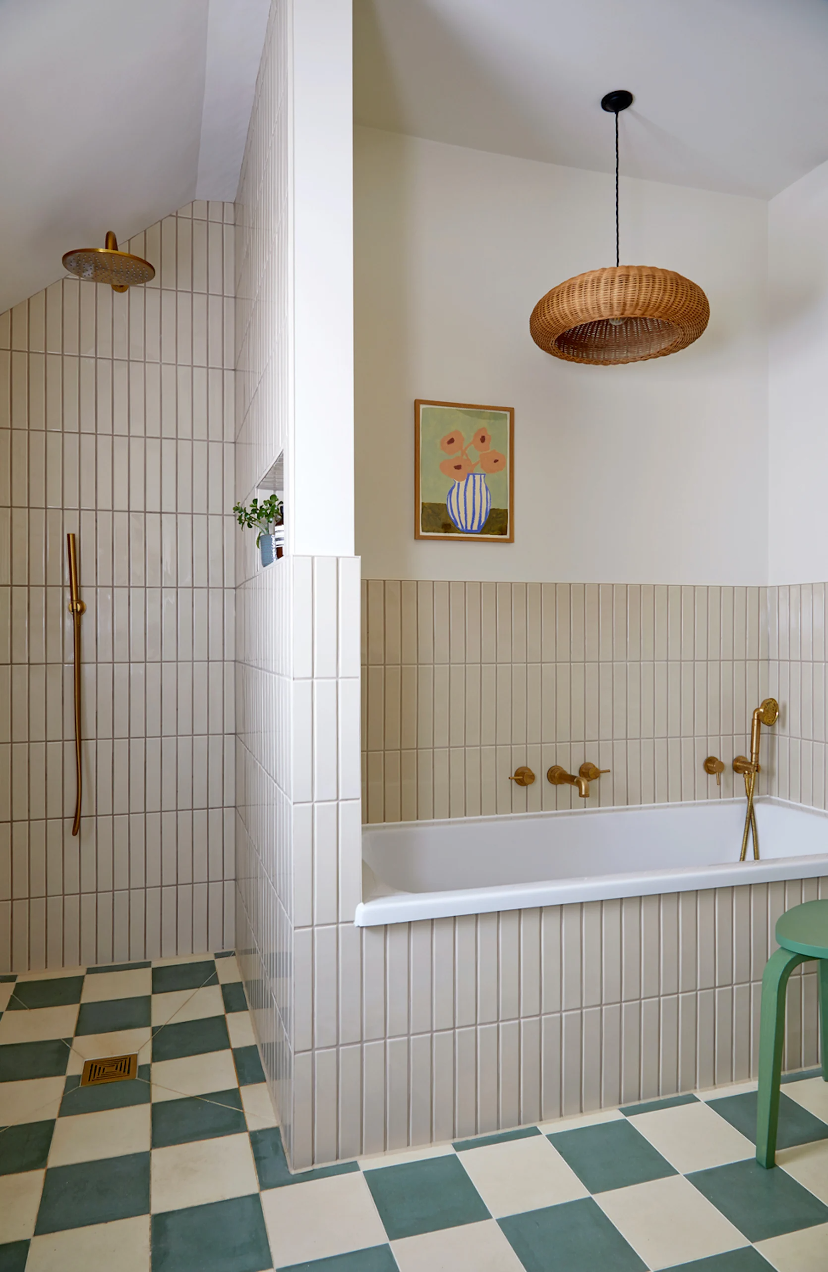 Transform Your Space with Stylish Bathroom Decor Ideas