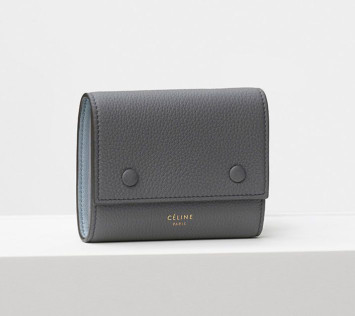 Elevate Your Style with Designer Wallets: Luxury Accessories for Every Day