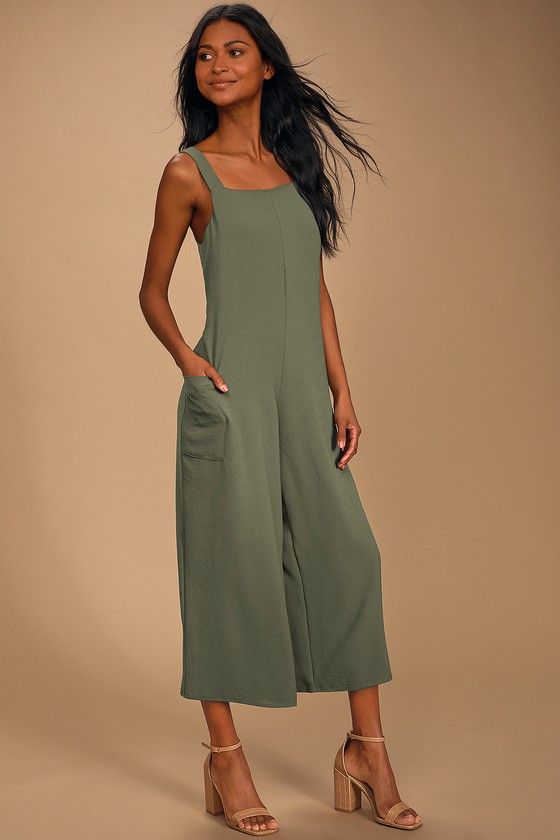 Culotte Jumpsuits: Trendy Silhouettes for Fashion-Forward Women