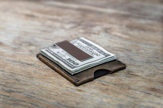 Money Clip Wallets: Sleek and Minimalist Solutions for Carrying Cash