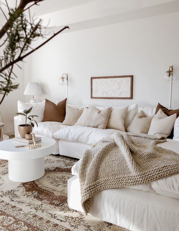 Living Room Designs: Create a Cozy and Stylish Gathering Space for Your Family