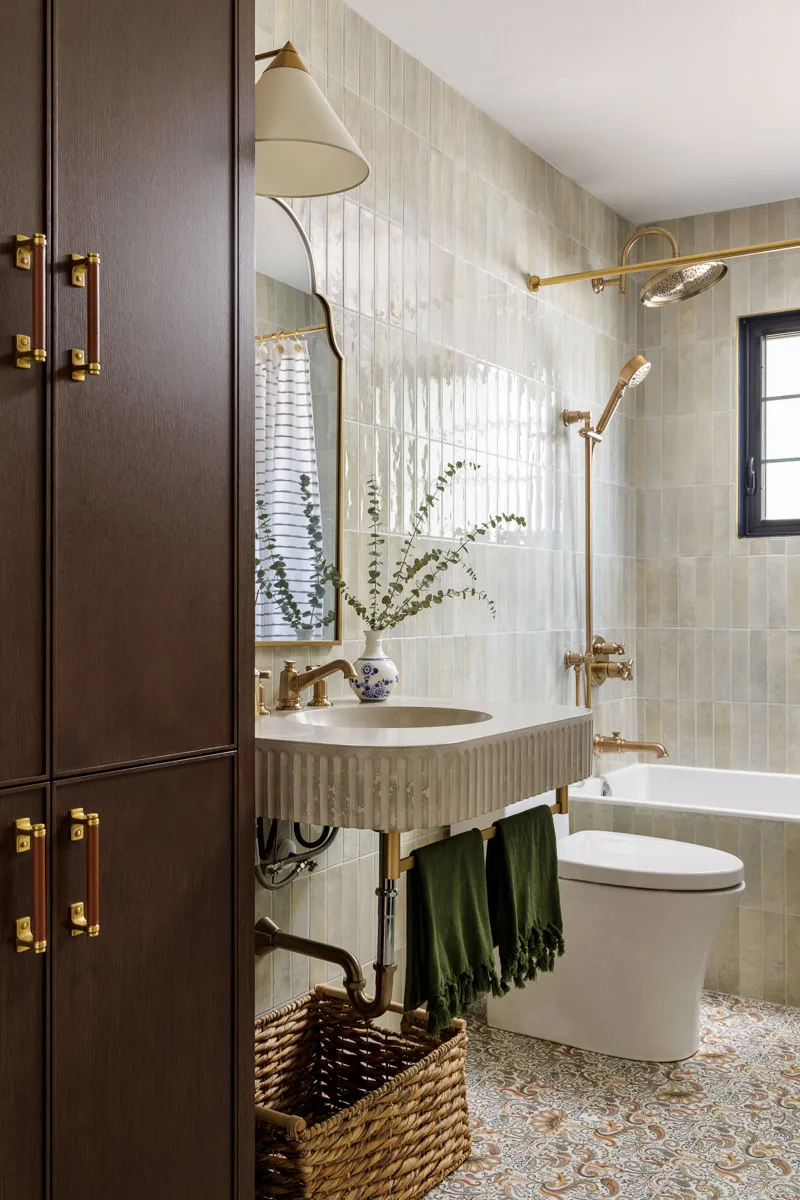 Bathroom Decor Ideas: Transform Your Bath Space with Creative and Stylish Decor