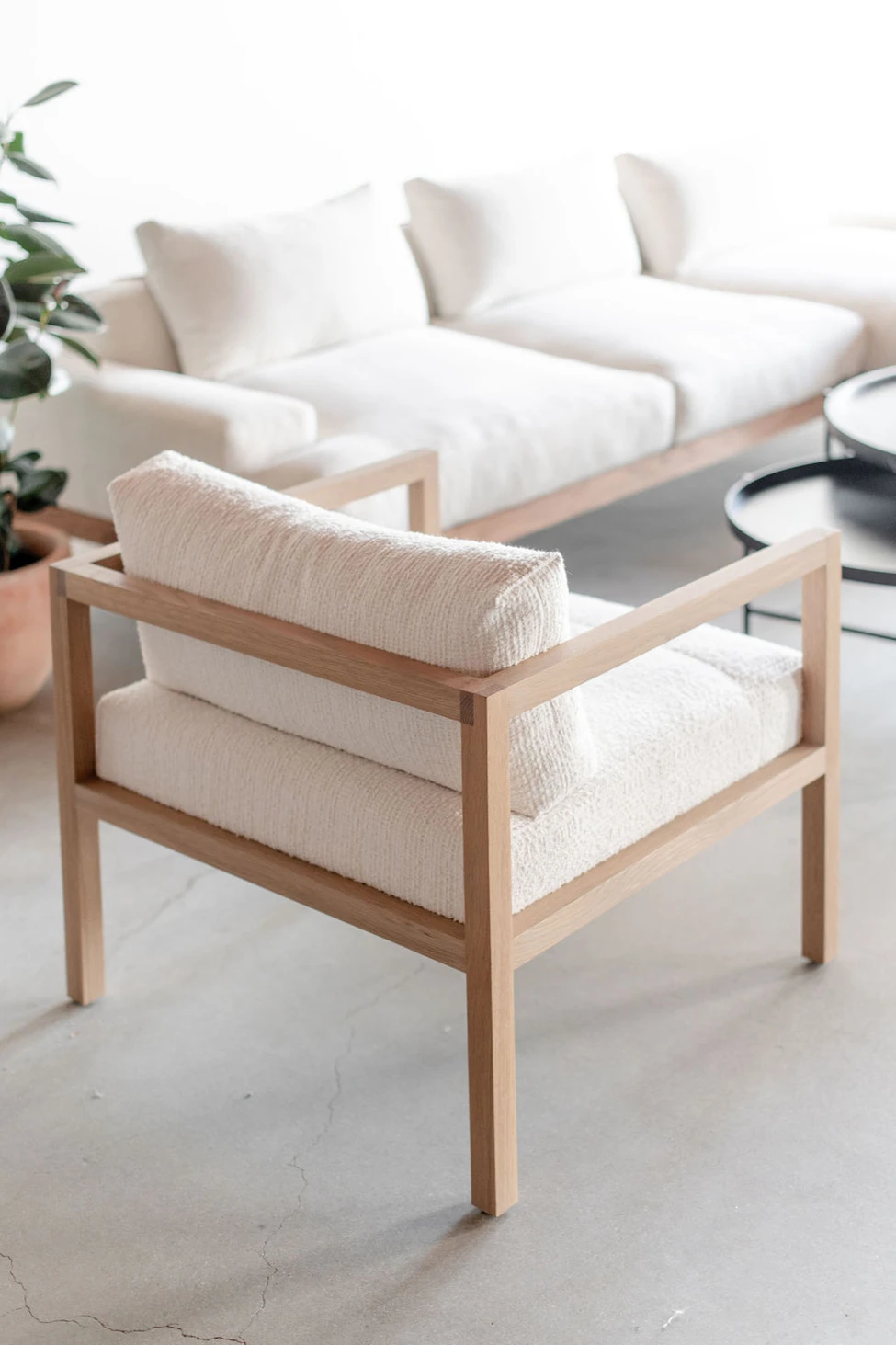 Small Chairs: Space-saving and Stylish Seating Solutions for Compact Spaces
