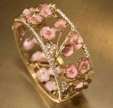 Pretty in Pink: A Showcase of Trendy Bangles