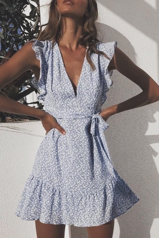 Springtime Chic: Stylish Dresses for Every Spring Occasion