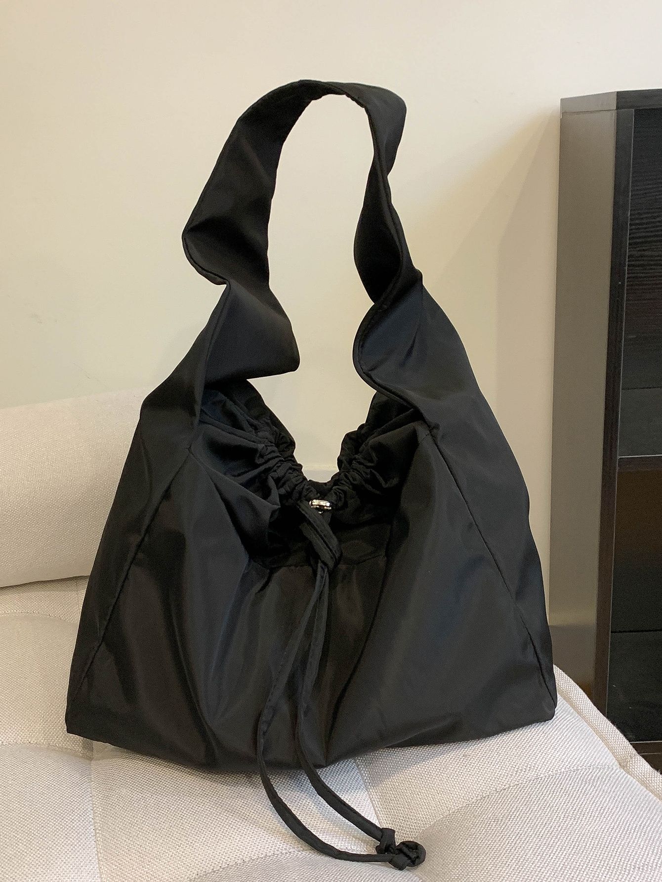 Boho Chic: Exploring Hobo Bags Designs