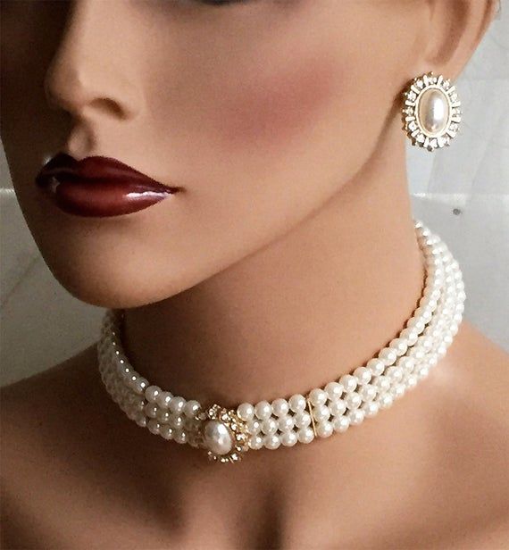 Timeless Elegance: Adorning in Pearl Jewelry Sets