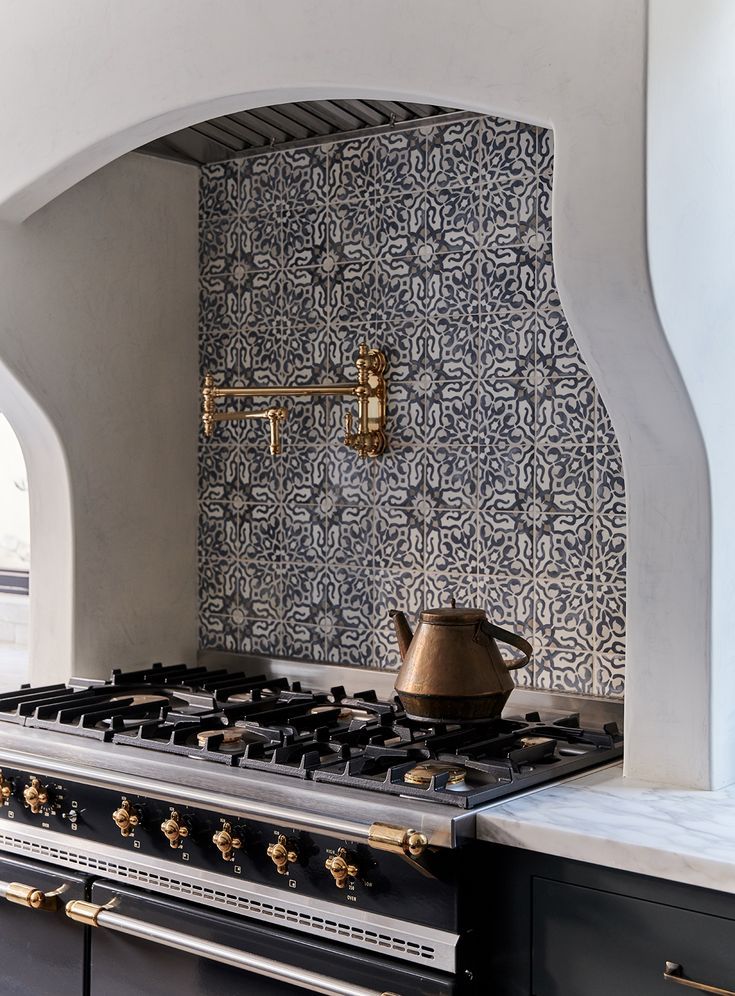 Stylish Kitchen Tiles Designs for Modern Homes