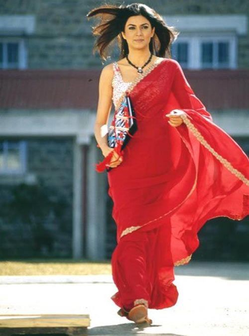 Stunning Red Sarees for Festive Occasions