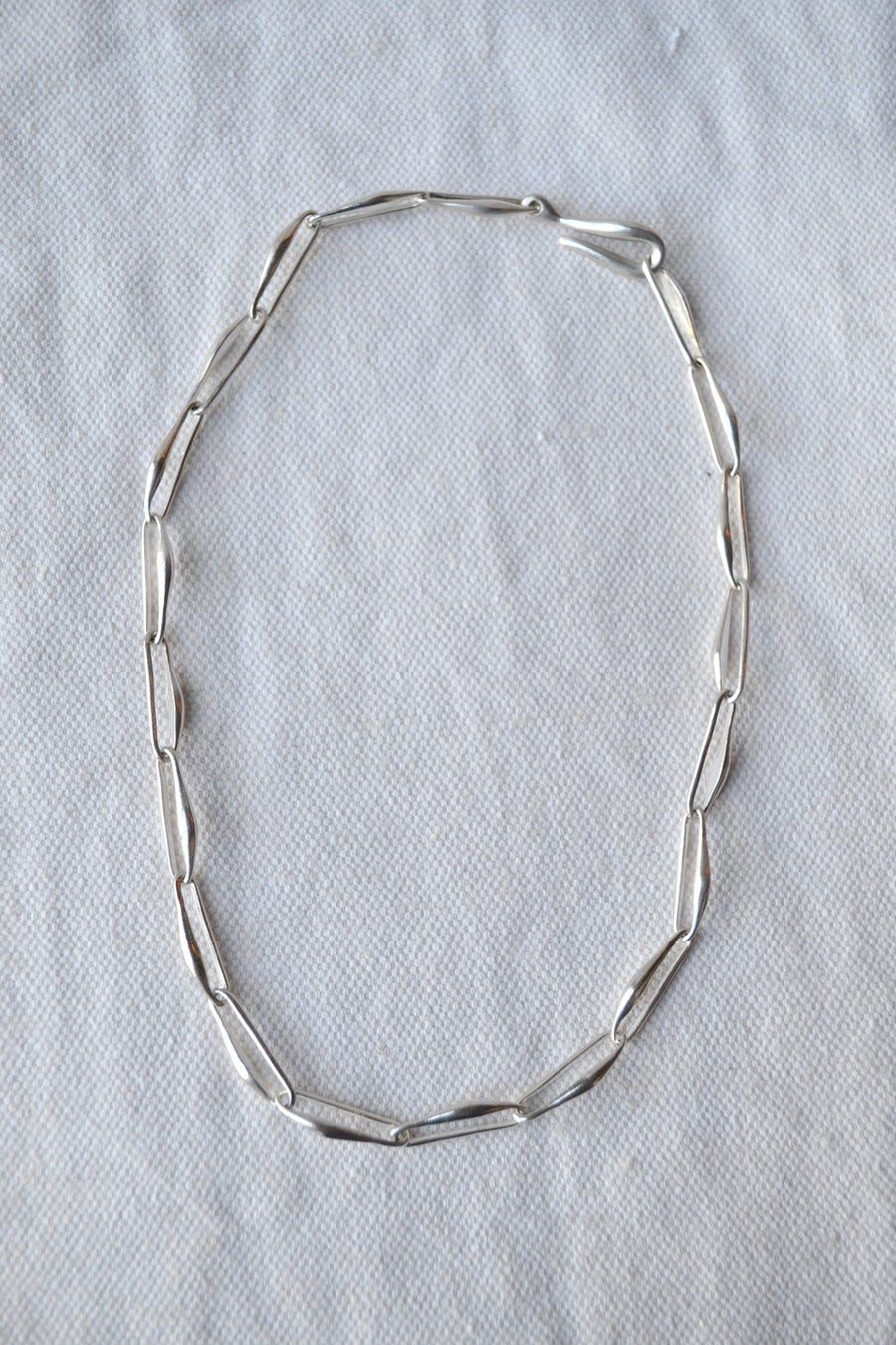 Timeless Silver Chains for Elegant Accessories