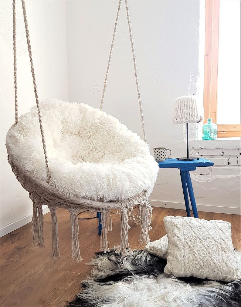 Relaxing Hanging Chairs for Indoor Comfort