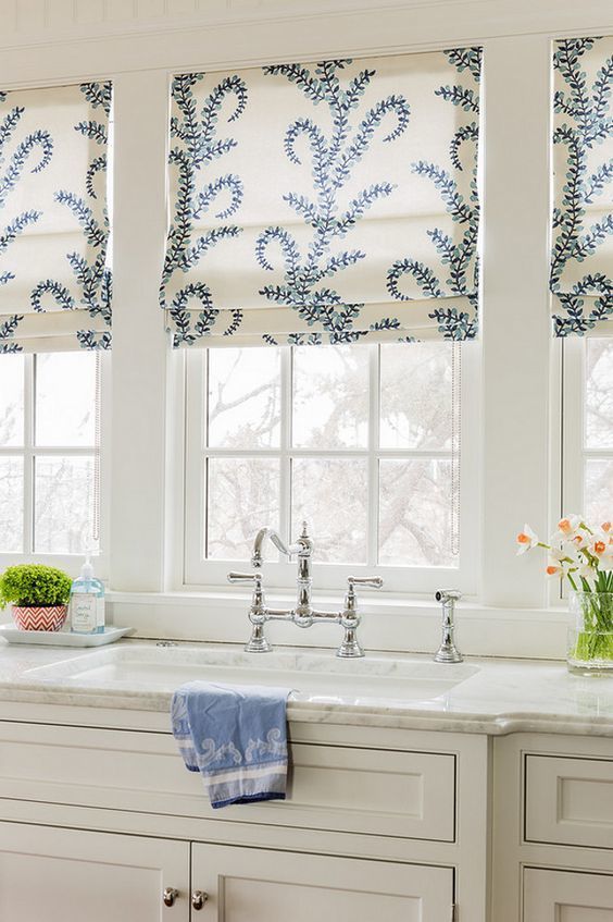 Chic Kitchen Curtains for Functional and Stylish Spaces