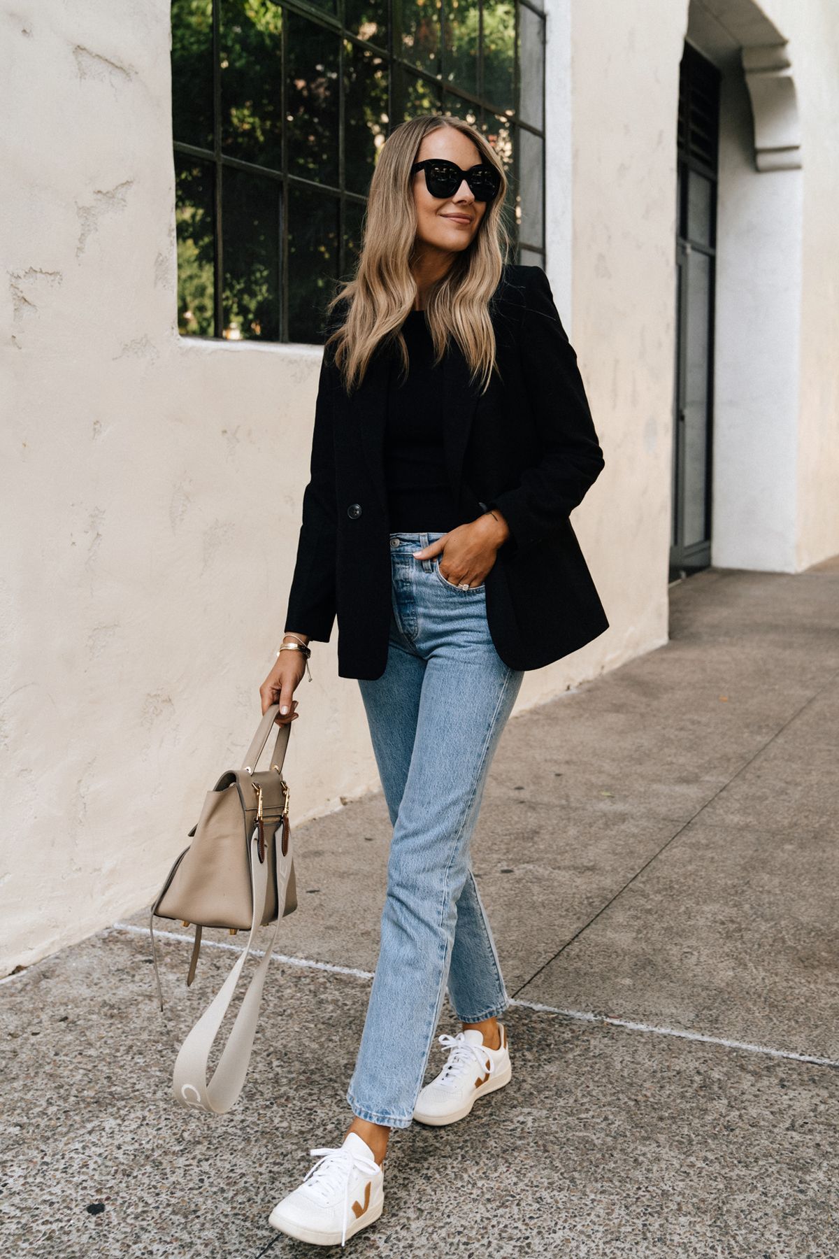 Chic Blazer With Jeans for Casual Sophistication