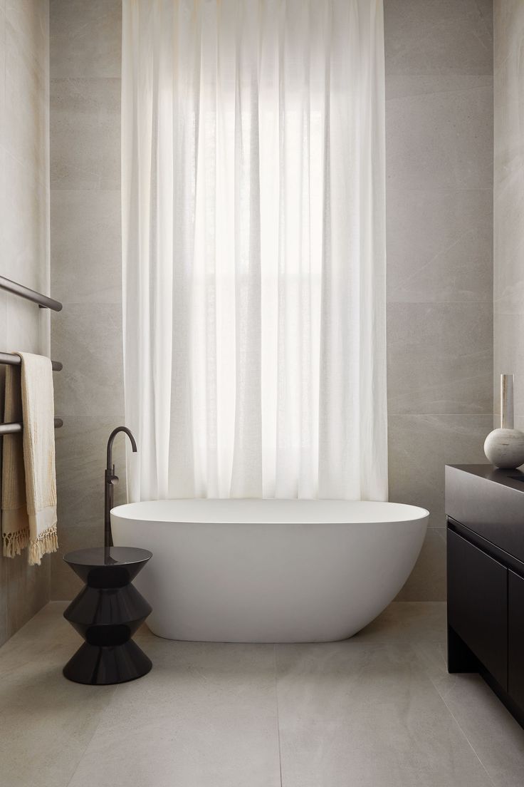 Chic Bathroom Curtains for Stylish Privacy