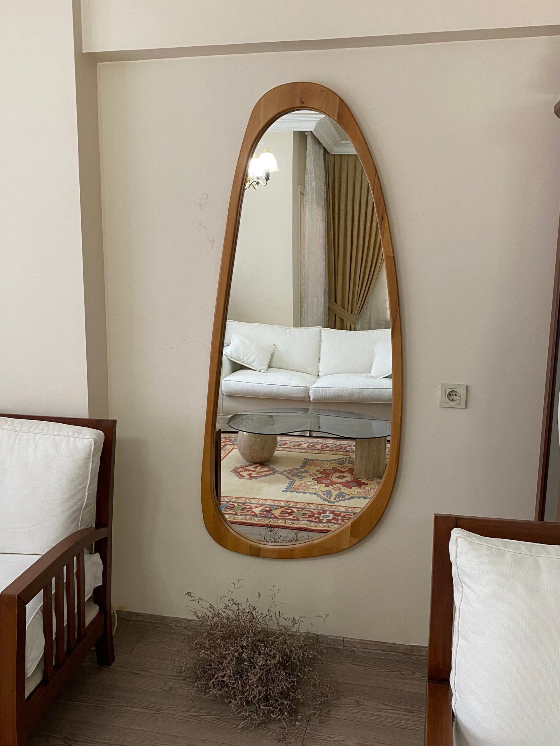 Contemporary Wooden Mirror Designs for Modern Décor