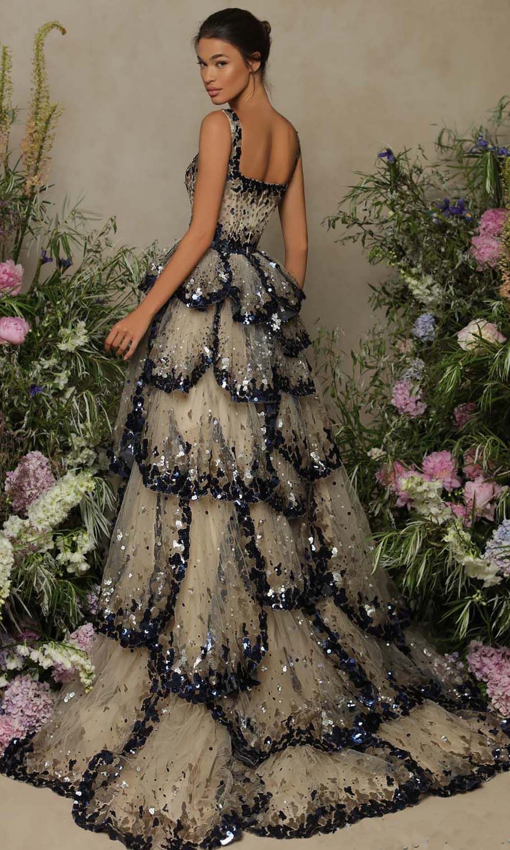 Effortless Elegance: The Layered Dress for Effortless Style