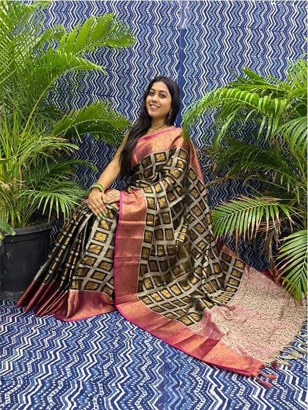 Embrace Elegance with Muslin Sarees: Lightweight and Stylish Options for Every Occasion