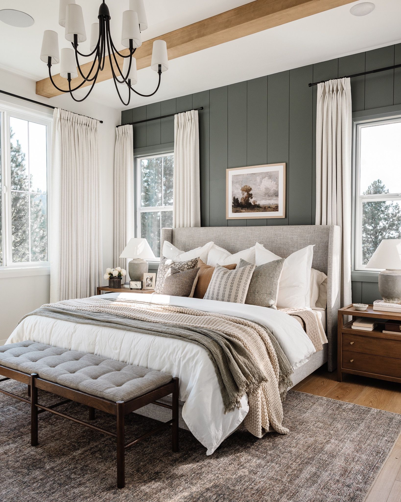 Elegant Ambiance: Choosing the Perfect Bedroom Curtains