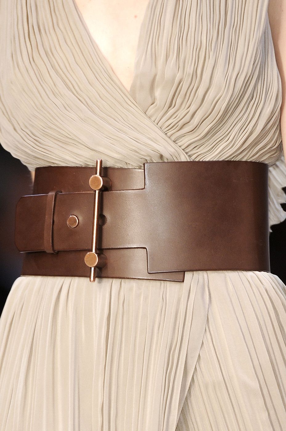 Define Your Waist: Wide Belts for Every Outfit