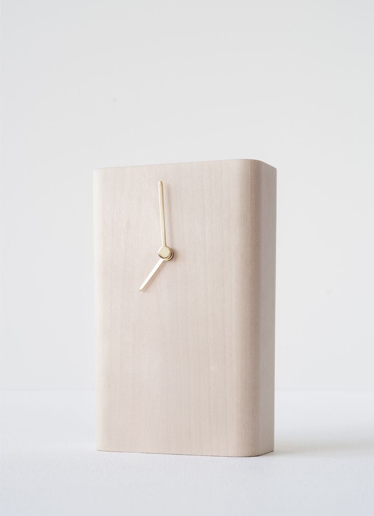 Keep Track of Time in Style: Table Clocks for Every Room