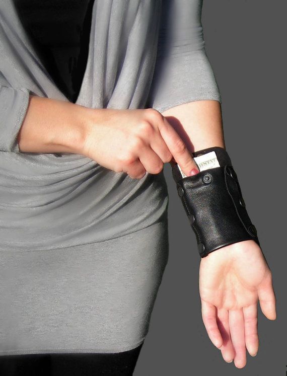 Functional Fashion: Wrist Wallets for On-the-Go