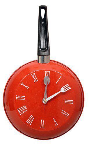 Timeless Tradition: Kitchen Clocks for Classic Décor