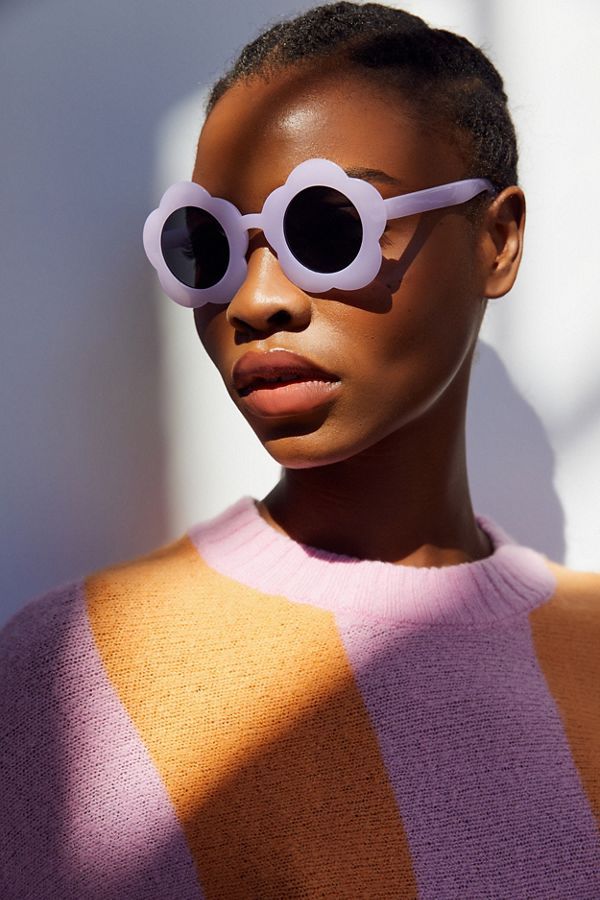 Stylish Shades: Round Sunglasses for Chic Sun Protection