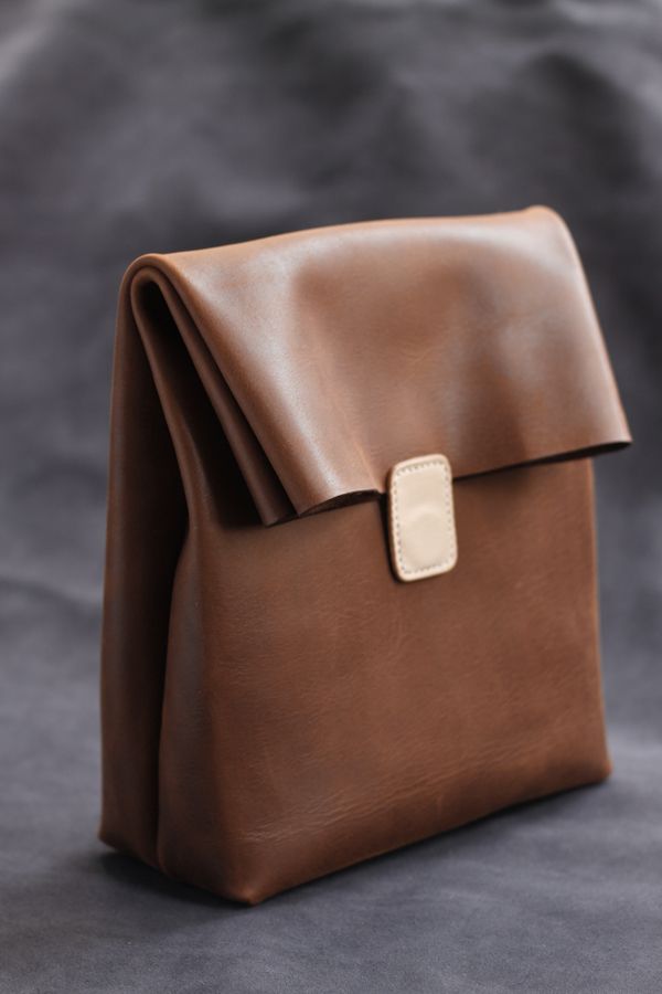 Leather Bags for Men: Combining Style and Functionality