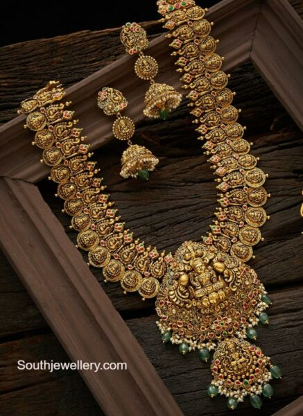 Gold Temple Jewellery: Timeless Pieces for Every Occasion