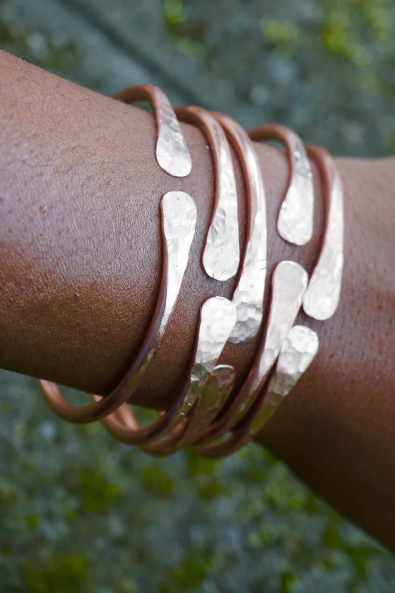 Metal Bangles: Add Glamour to Your Look with Chic Metal Bangles